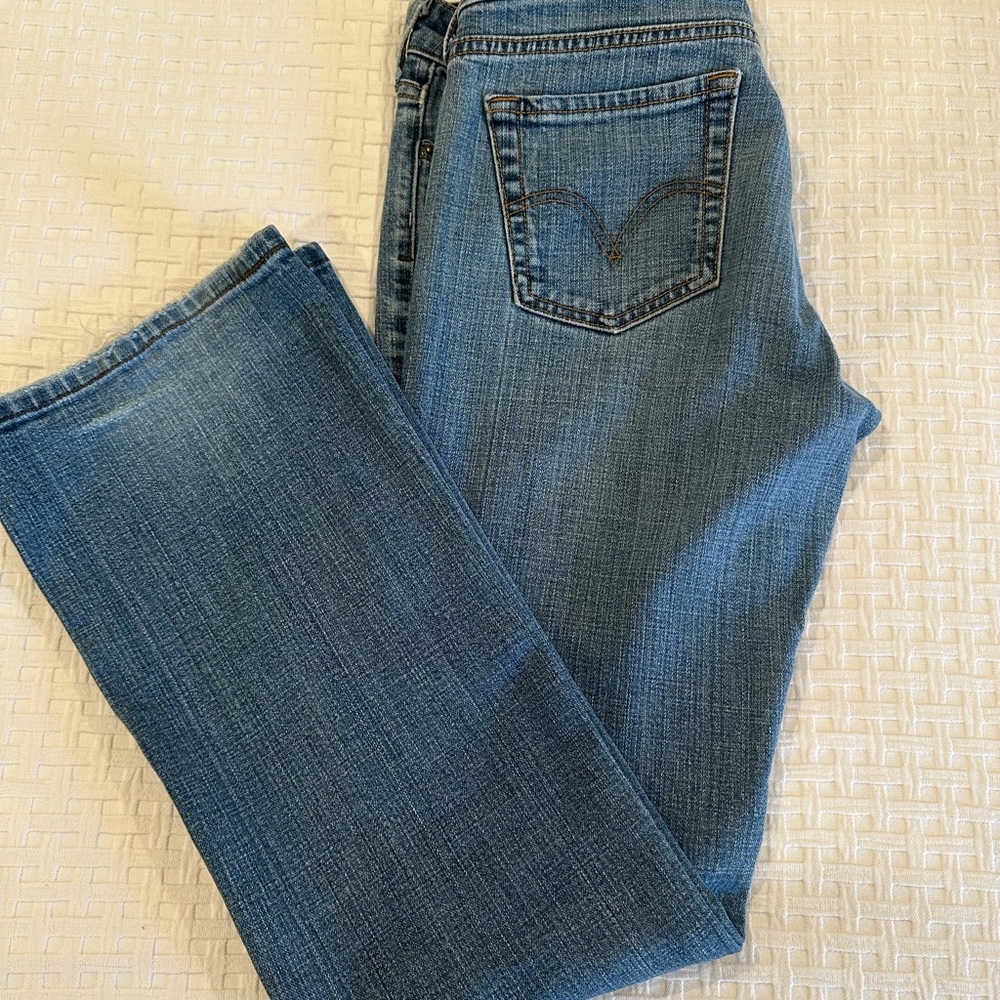 Bootcut Levi’s Jeans